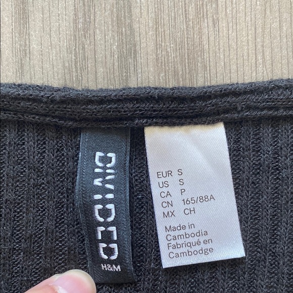 Black Lace-Up Ribbed Top - Picture 2 of 2